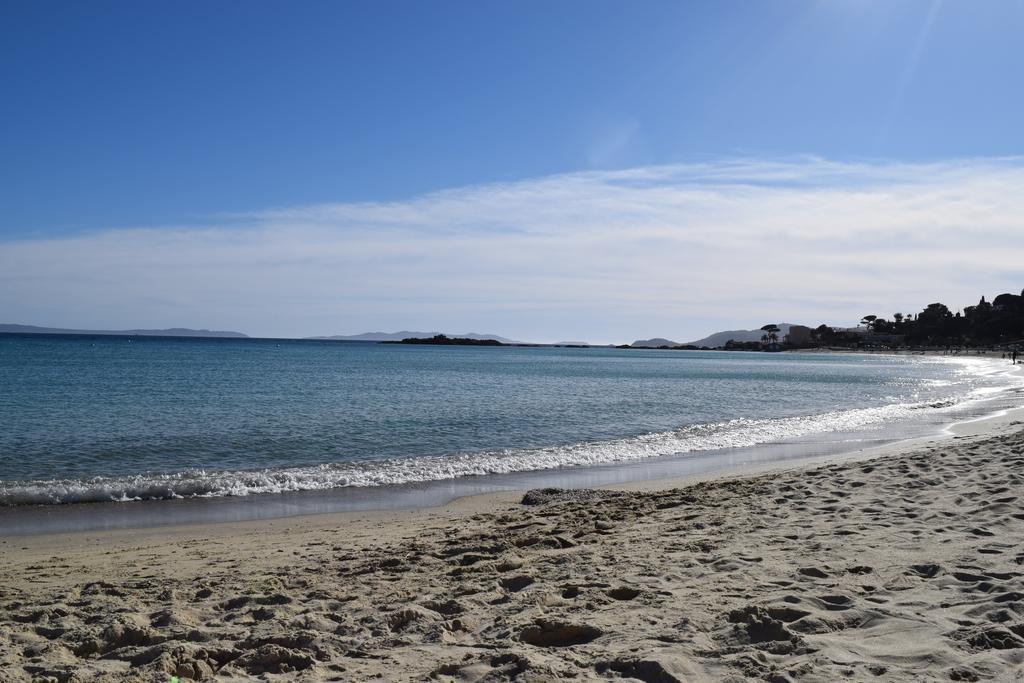 Hotel L'Orangeraie Le Lavandou Luaran gambar